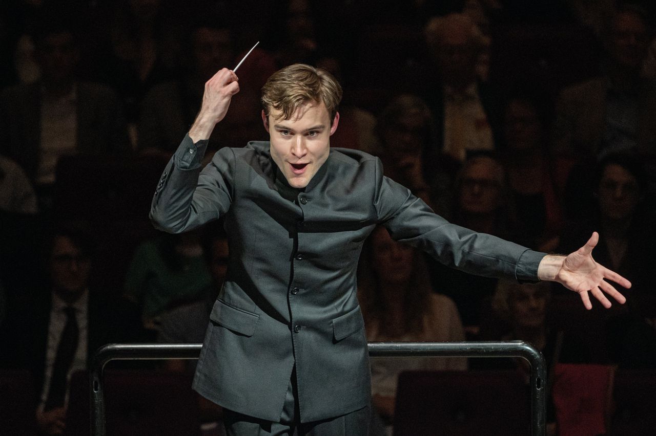 Dirigent Bertie Baigent, grote winnaar van de eerste Int. Conducting Competition Rotterdam.
