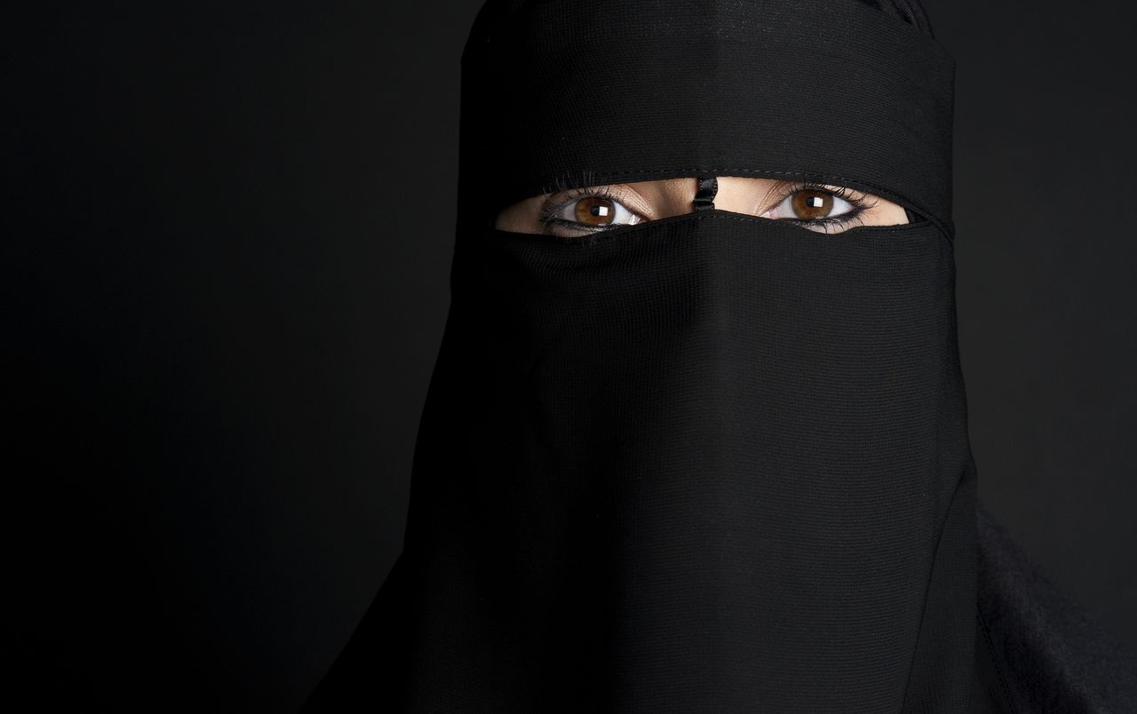 Moslima met niqaab (geen boerka). Foto Roos Koole / ANP