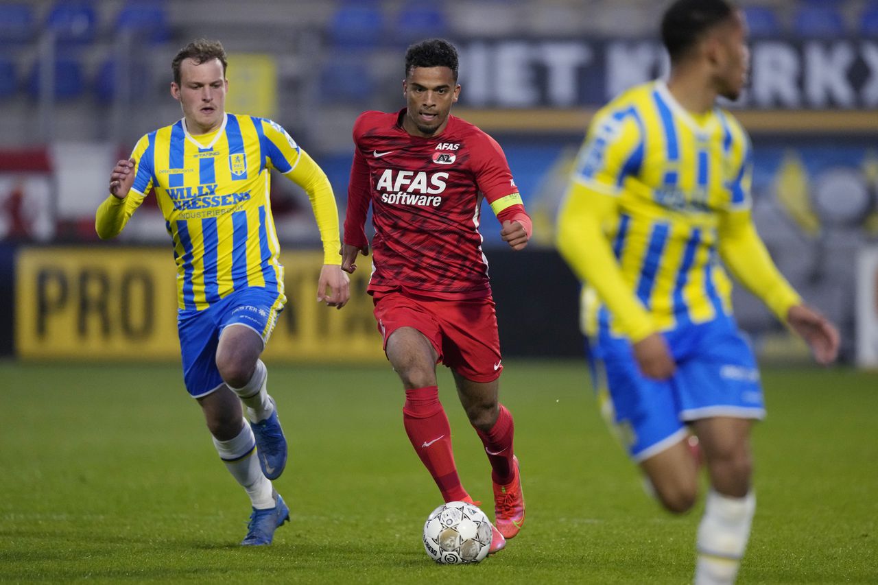 AZ blijft derde na winst tegen RKC, Vitesse vierde na overwinning op PEC 