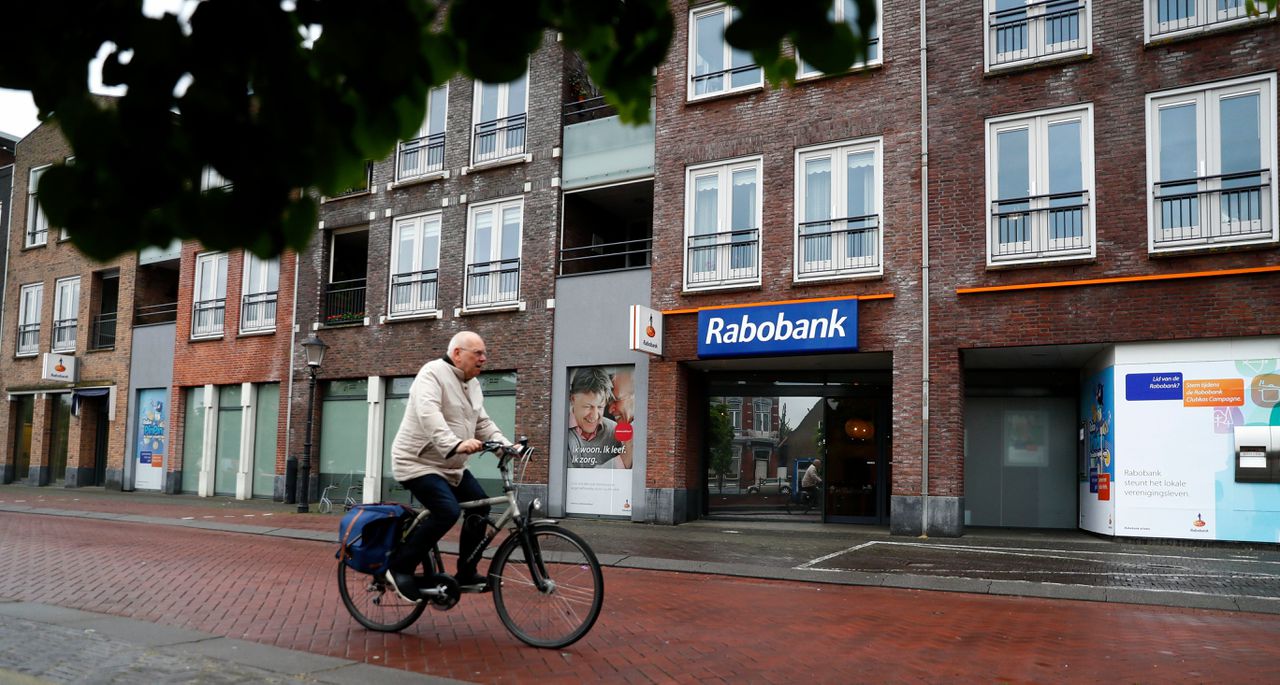 De Rabobank in het Brabantse Oudenbosch waar de kluisjesroof plaatsvond.