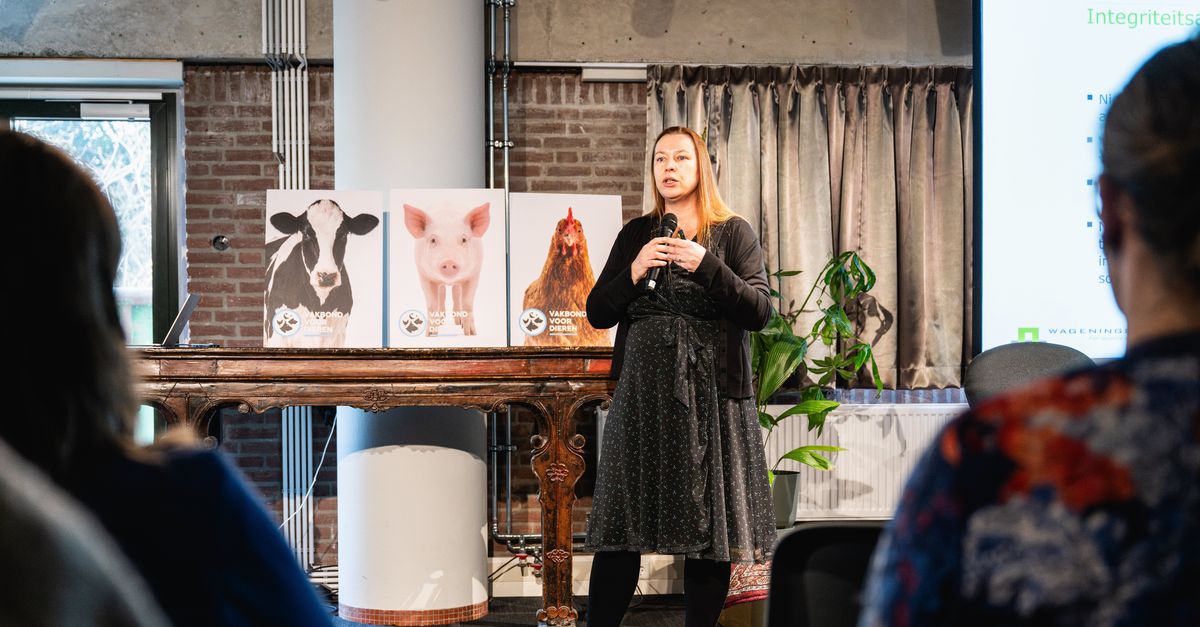 De Vakbond voor Dieren noemt zichzelf ‘de grootste ter wereld’, al zitten de leden niet in de zaal