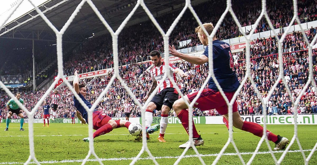 Hoe PSV kalm bleef in tijden van crisis NRC