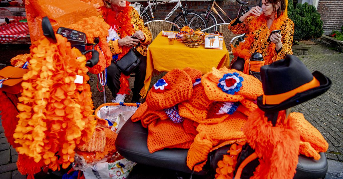 Grijs en nat, maar toch ook weer een oranje Koningsdag - NRC