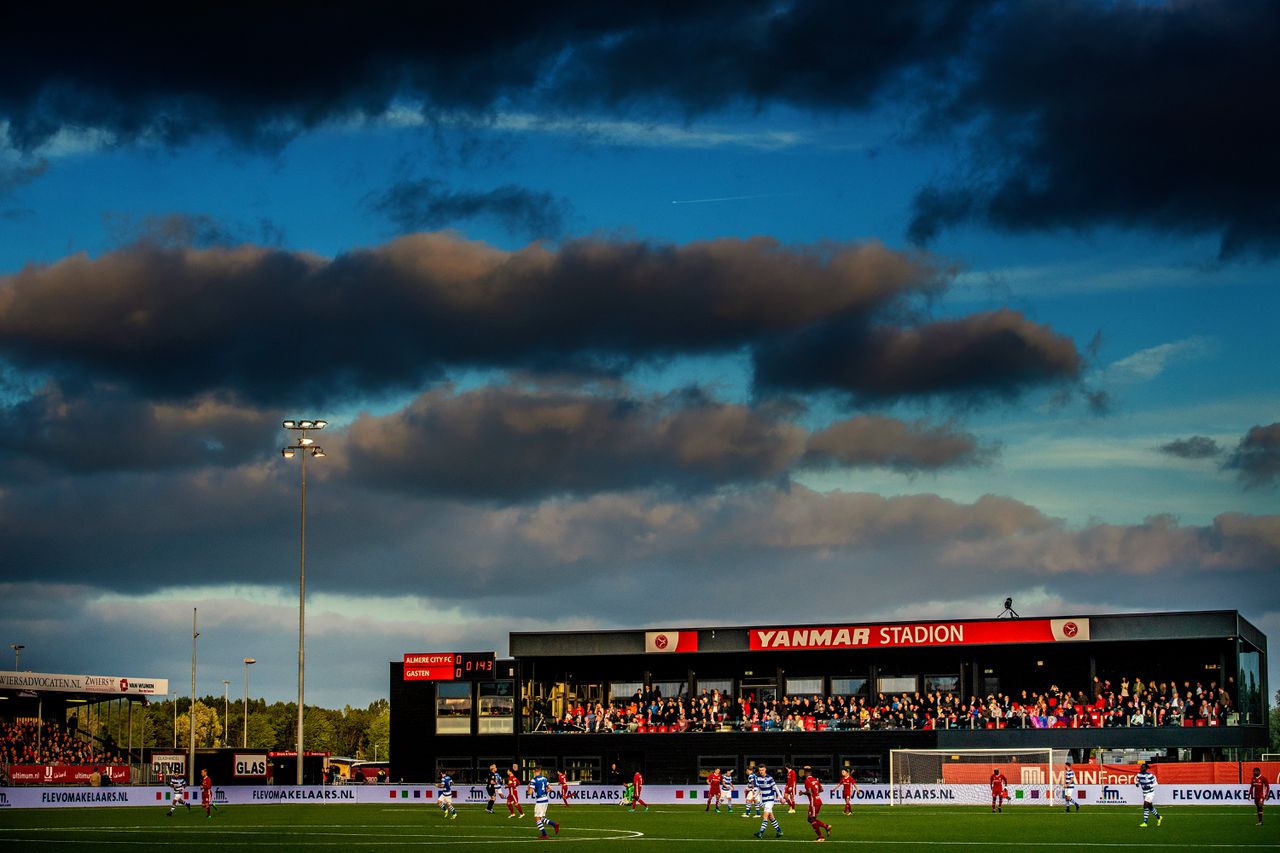Almere is  ineens trots op zijn voetbalclub, City FC 