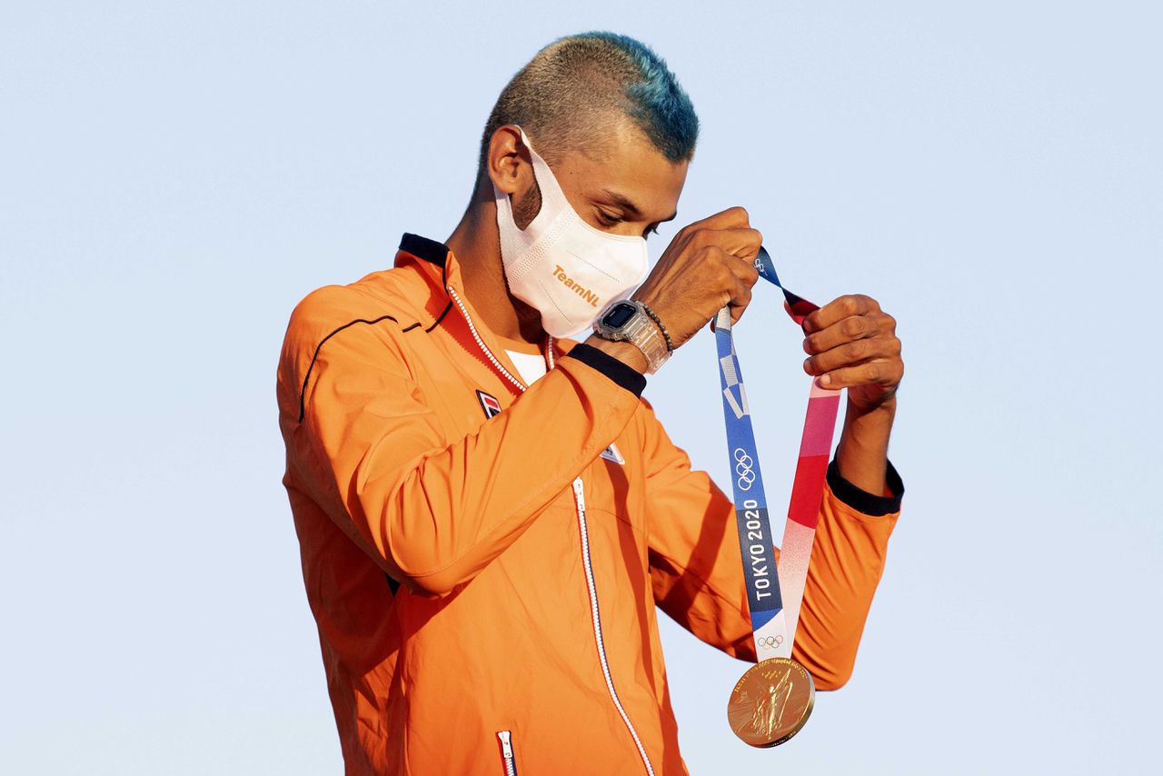 Windsurfer Kiran Badloe is „puur natuur” en dat zou hem na zijn gouden medaille commercieel voordeel kunnen opleveren.