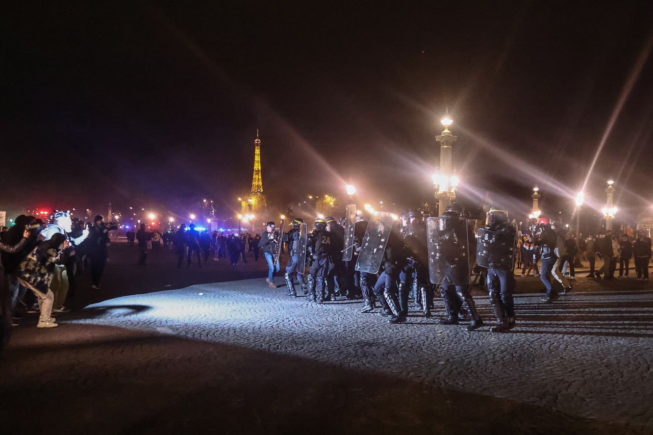 Ruim 200 mensen opgepakt bij demonstratie tegen omstreden Franse pensioenhervorming 