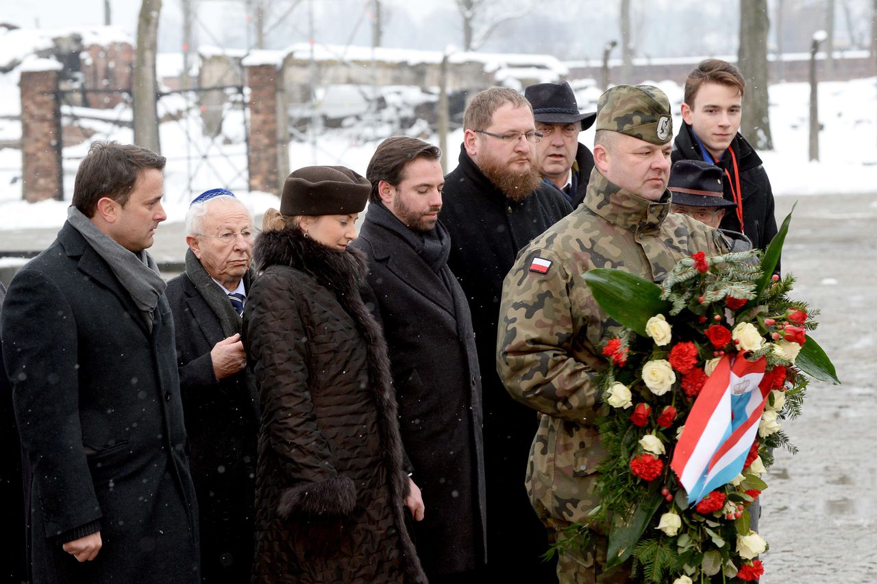 Live meekijken herdenking zeventigste verjaardag bevrijding Auschwitz