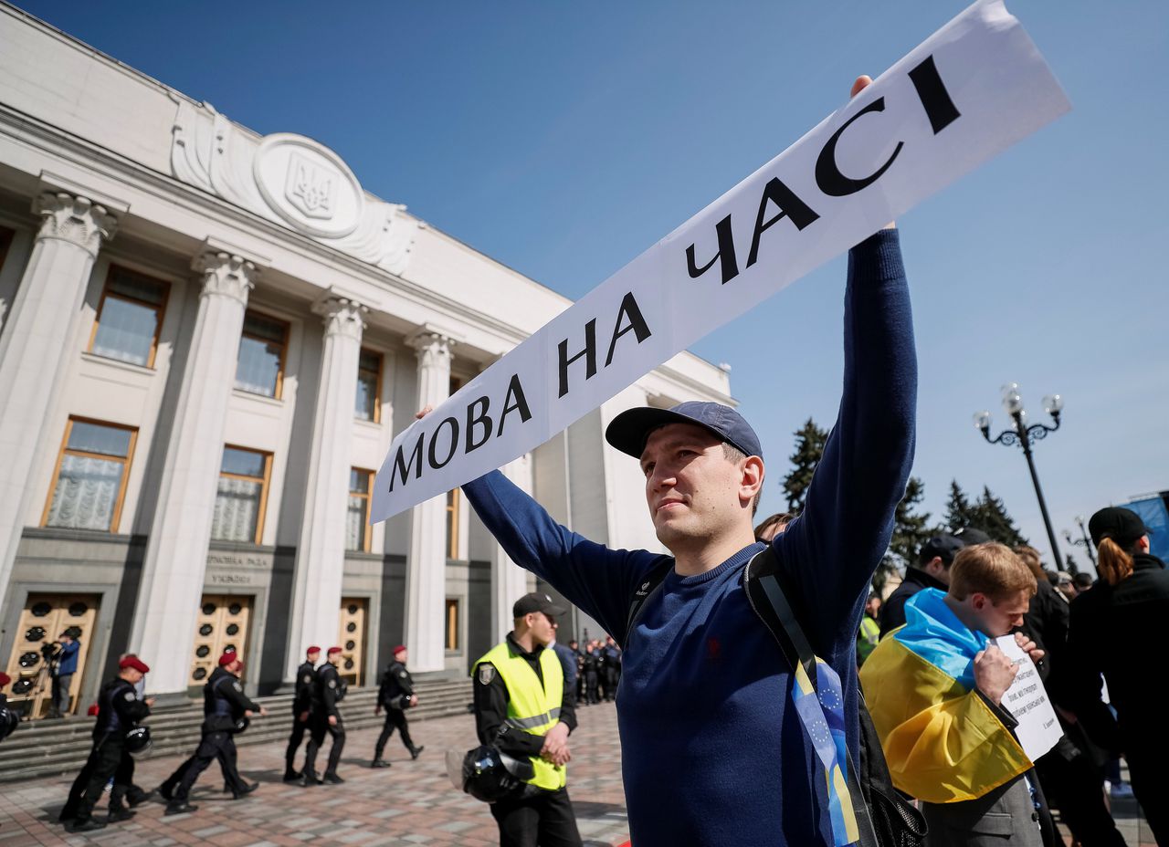 Parlement Kiev wil dat ambtenaren alleen Oekraïens spreken 