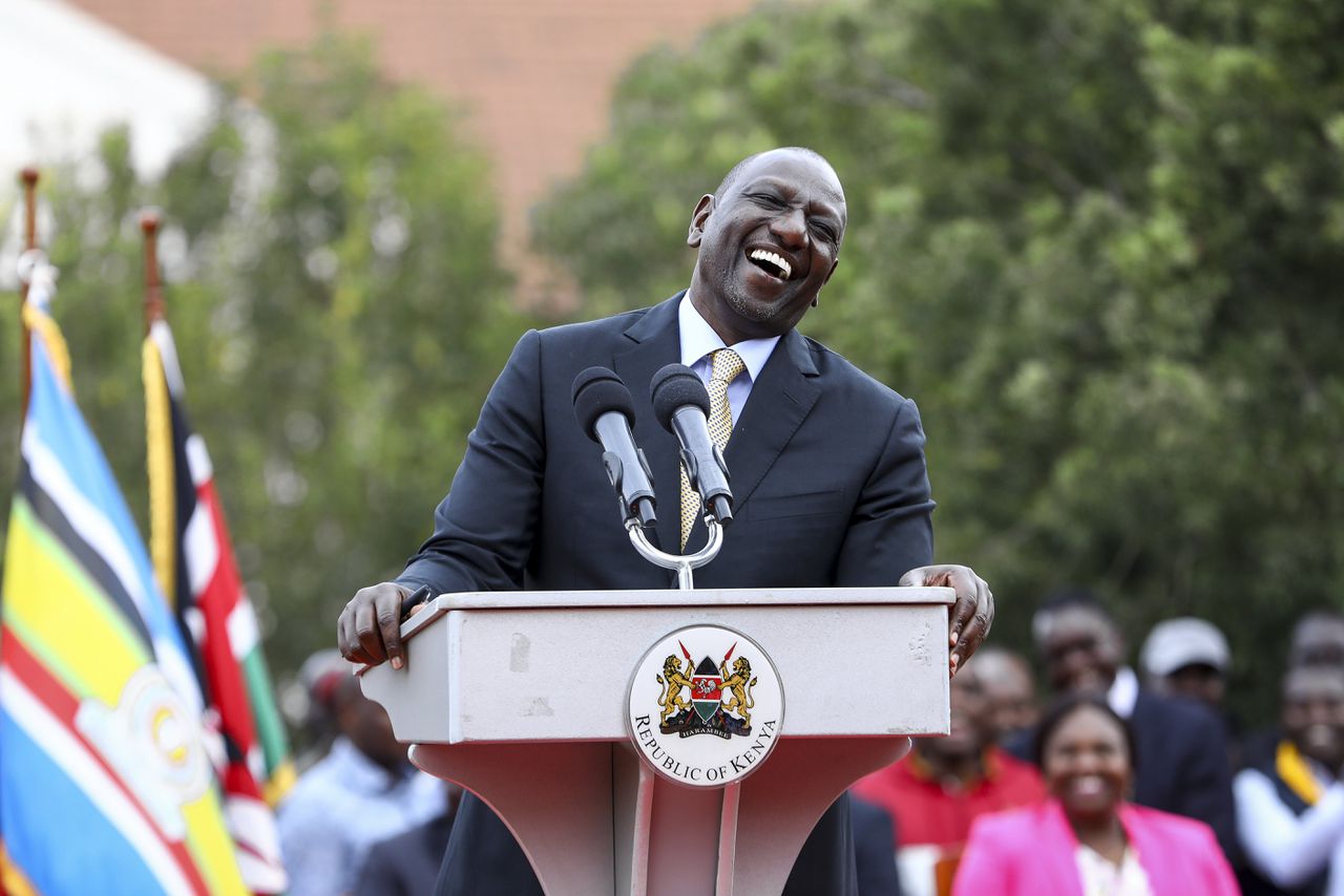 William Ruto wordt dinsdag beëdigd als president van Kenia. Hij gaat prat op zijn eenvoudige komaf. Inmiddels behoort hij tot de rijkste mensen van het Oost-Afrikaanse land. Foto Daniel Irungu
