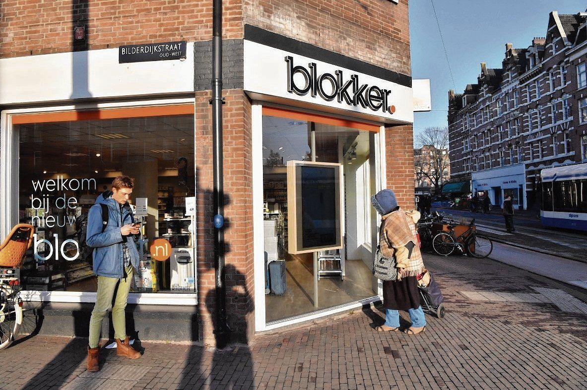 De opkomst van online winkelen en gebrek aan duidelijke identiteit hebben de winkels van Blokker de voorbije jaren diep in de rode cijfers gedrukt.