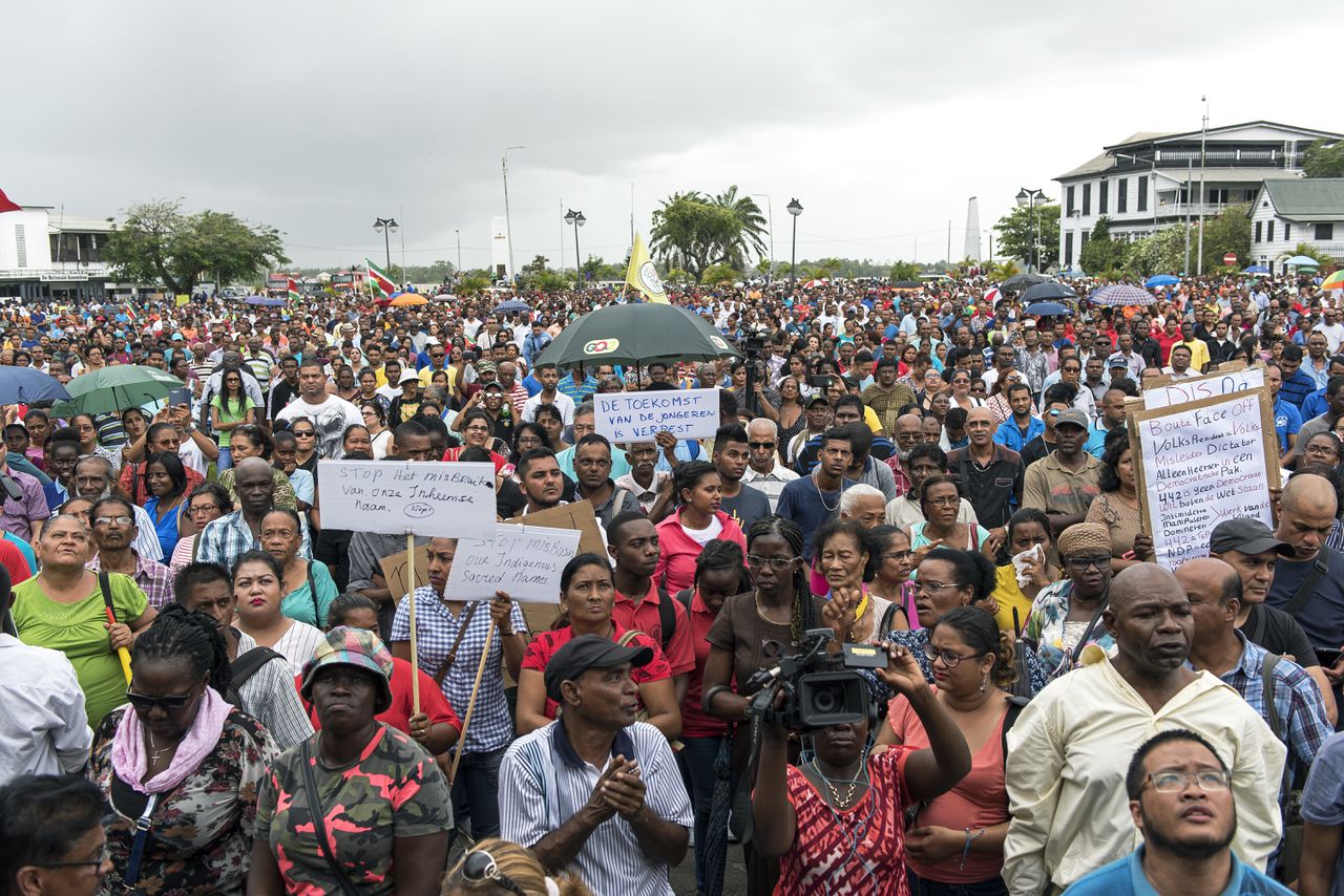 Arrestaties in Suriname bij nieuwe protesten tegen Bouterse 