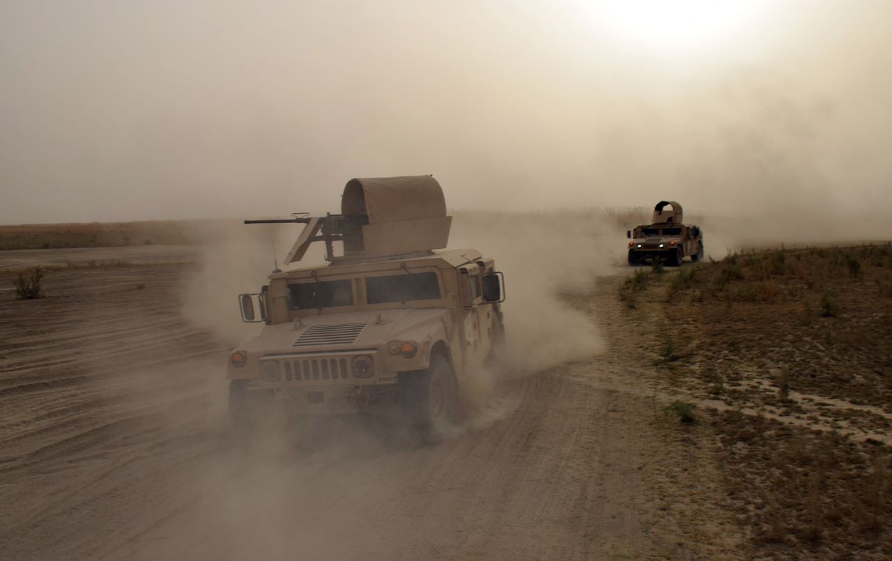 Het Iraakse leger onderweg om de strijd tegen IS te versterken.