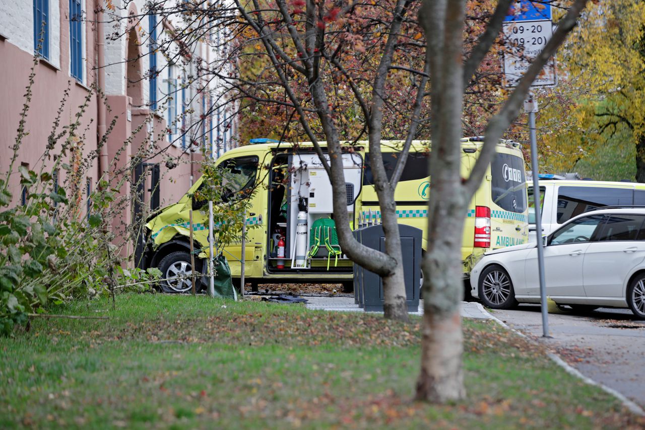 Gewapende man in Oslo steelt ambulance, rijdt mensen aan 