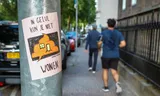 Sticker in Utrecht als protest tegen het woonbeleid van het demissionaire kabinet.  Foto Gerard Til/ANP/Hollandse Hoogte