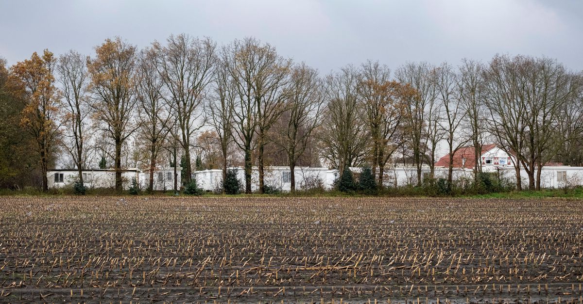 Duits OM vervolgt Nederlands uitzendbureau om huisvesting migranten tegen woekerprijzen