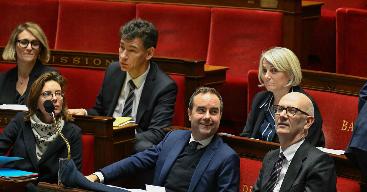 Na zes moties van wantrouwen heeft Frankrijk een begroting voor 2026