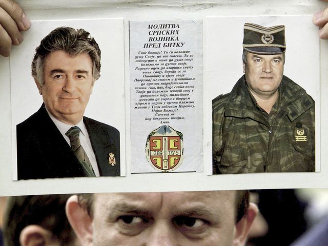 Onder Het Bevel Van Mladic Nrc