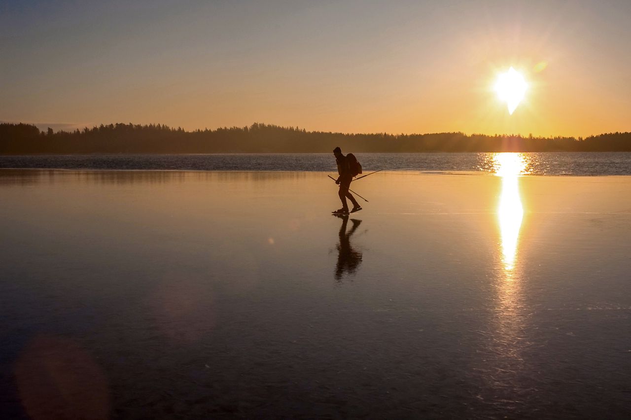 Schaatsen op natuurijs in Zweden: koud, mooi en levensgevaarlijk - NRC