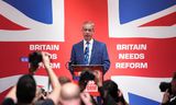 Nigel Farage mengumumkan di London pada Senin sore bahwa ia akan mencalonkan diri untuk Partai Reformasi.