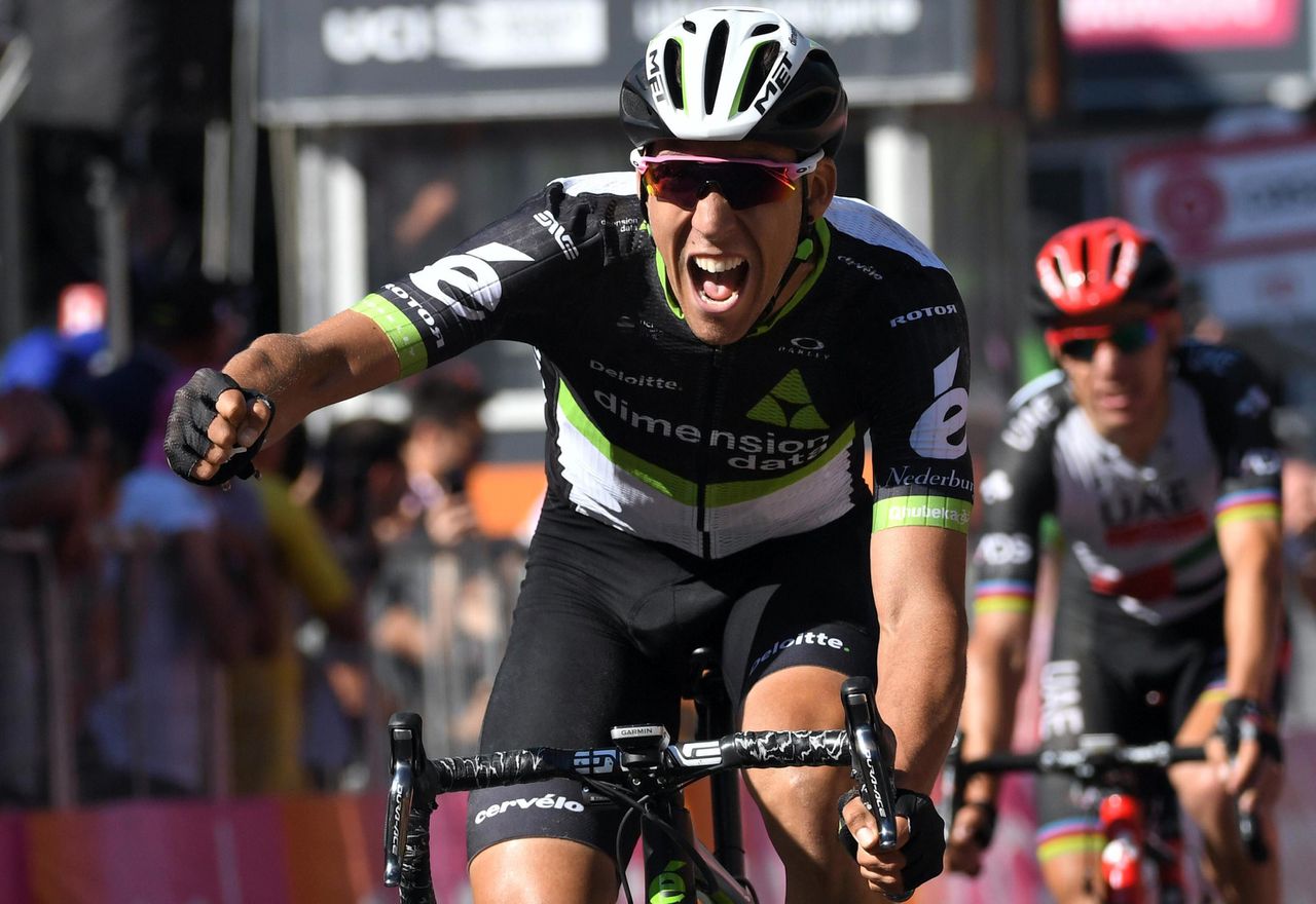 Fraile wint etappe elf Giro, Dumoulin houdt roze trui 