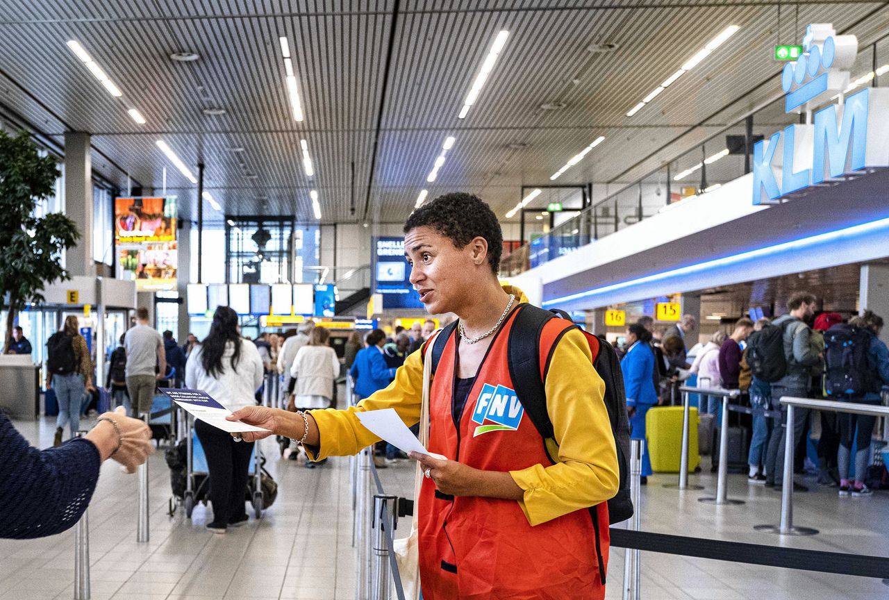 Vakbond FNV onderhandelt al geruime tijd met KLM over een verbeterde arbeidsovereenkomst.