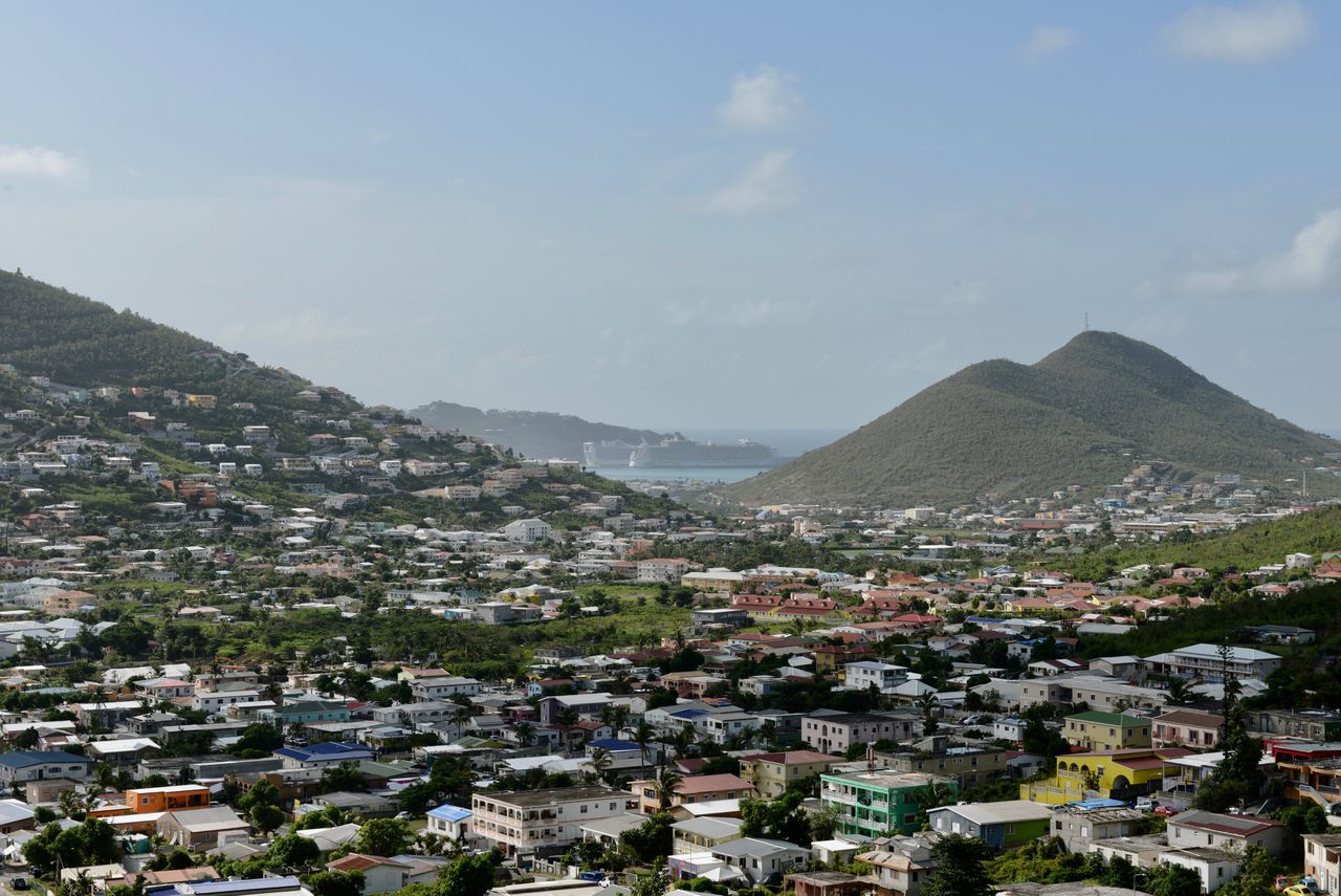 Huizen op het eiland Sint Maarten, een jaar na orkaan Irma.