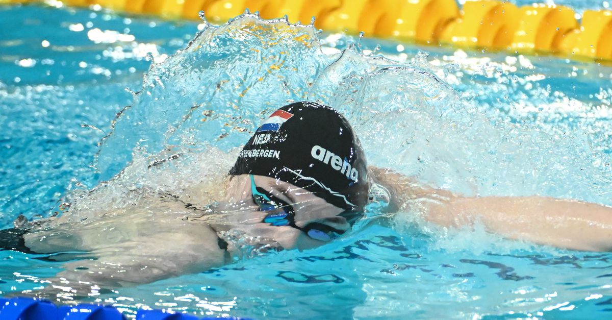 スティーンベルヘン、100m自由形で世界新記録——「本当のことか自分に問いかけた」