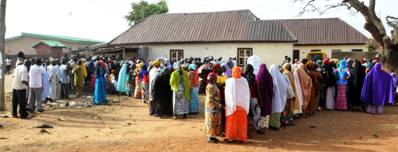 Nigerianen in de rij voor de stembus in Bauchi, de provincie waar vandaag de aanval op Boko Haram plaatshad.