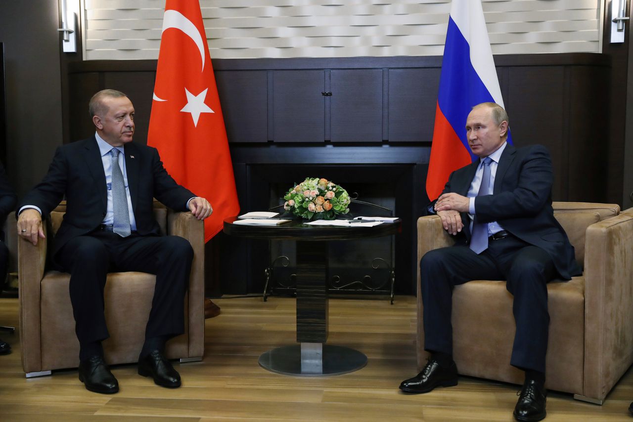 Erdogan en Poetin sluiten akkoord over grensgebied Noord-Syrië 