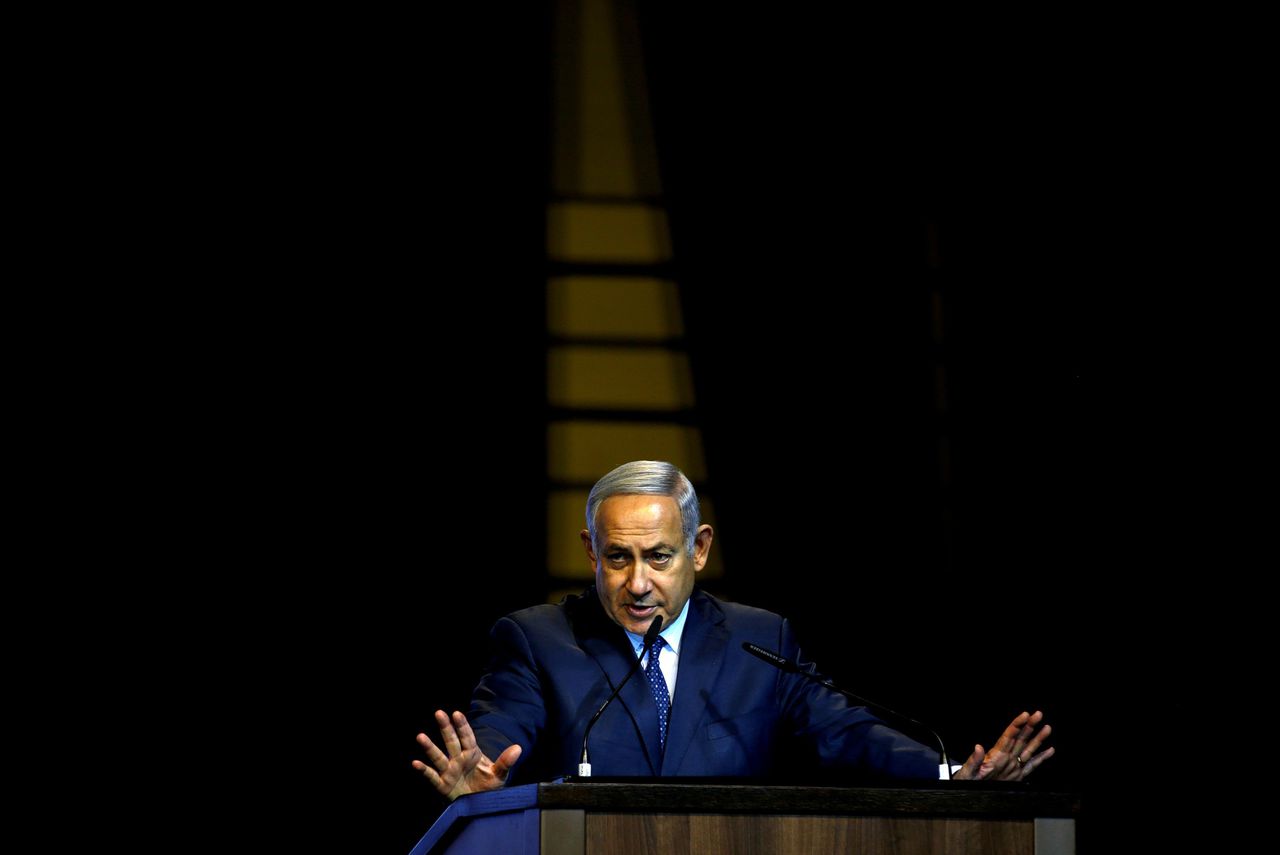 Benjamin Netanyahu spreekt tijdens een bijeenkomst in oktober 2018.