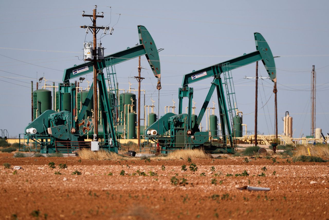 Een olieveld in Midland, Texas. Volgens het woensdag uitgekomen VN-rapport is het handelen van de meeste landen op het gebied van klimaatbeleid volledig in strijd met de ambities.