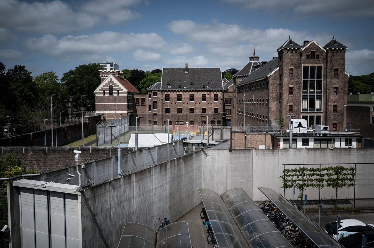 ‘Sta elke ochtend op tijd op’, ‘Scheld niemand uit’ zo ziet de dagelijkse praktijk van een tbs