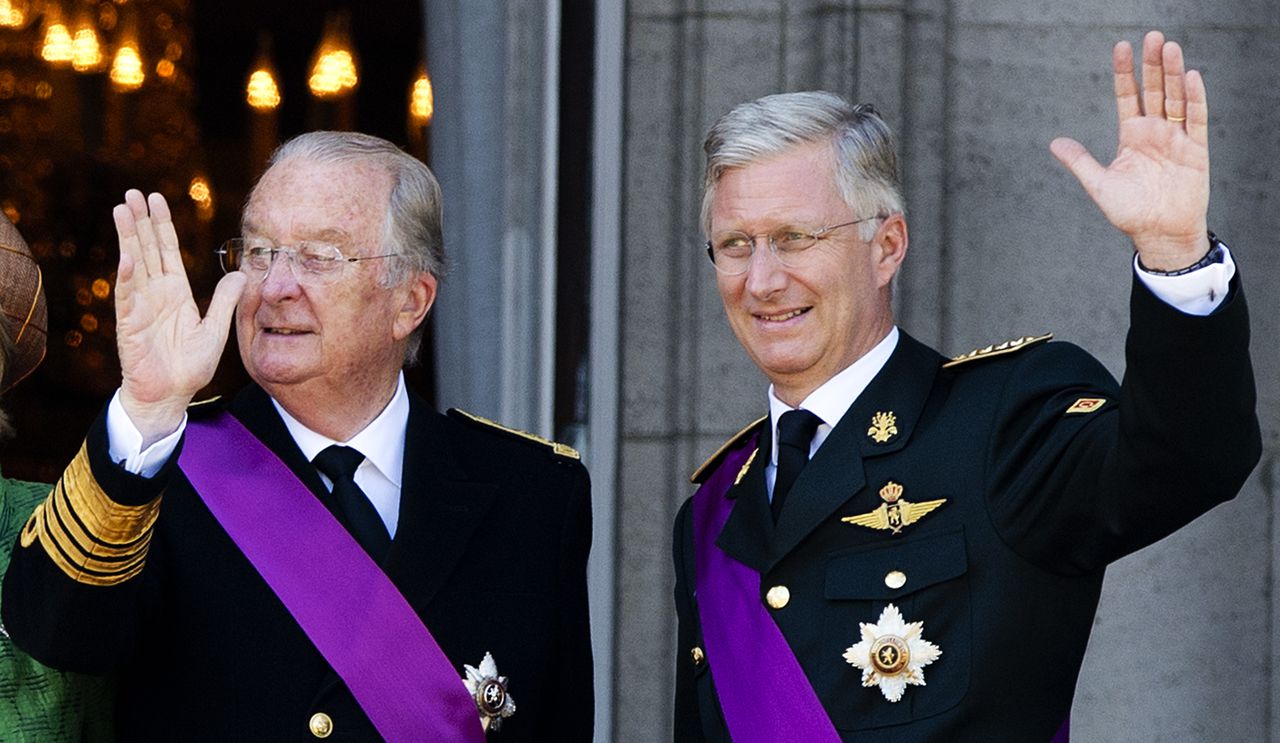 Koning Albert (links) en koning Filip toen laatstgenoemde werd ingehuldigd.