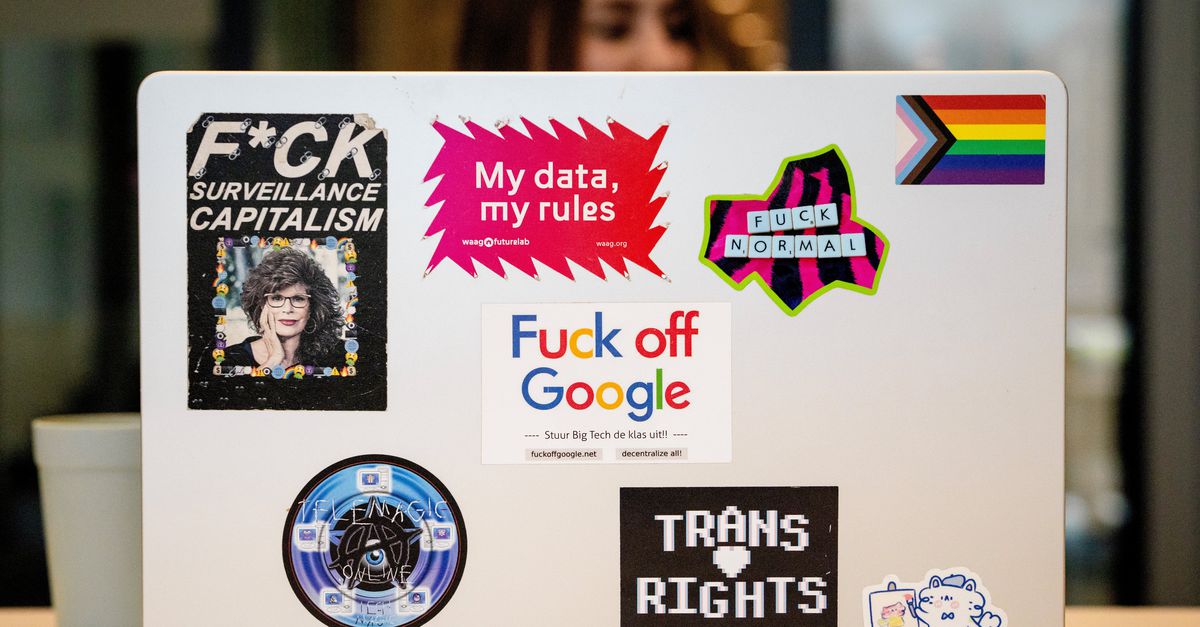 Leestip: Is het mogelijk om los te komen van big tech? (En wat hebben IT-diensten en wc-papier met elkaar gemeen?)