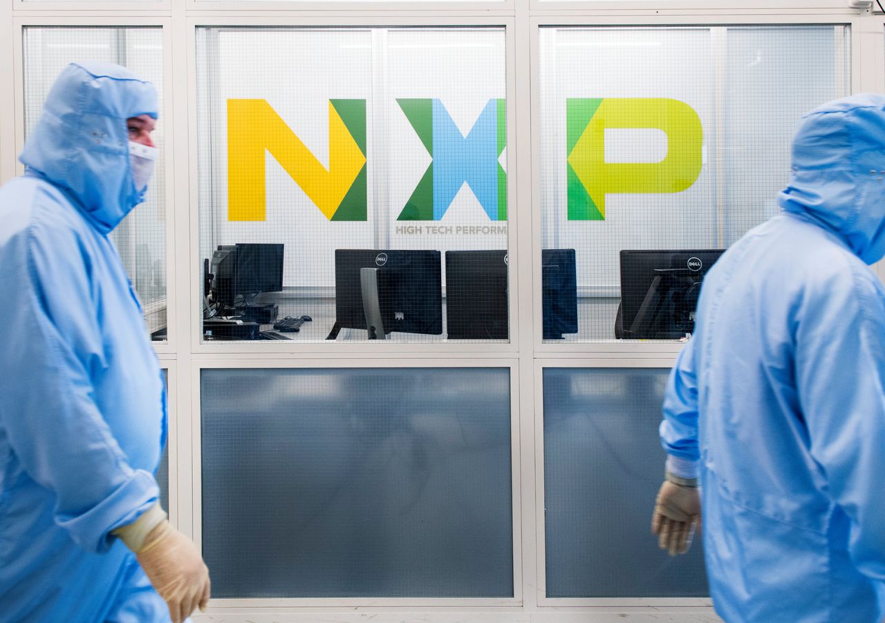 Aandeelhouders NXP stemmen tegen beloning bedrijfstop 