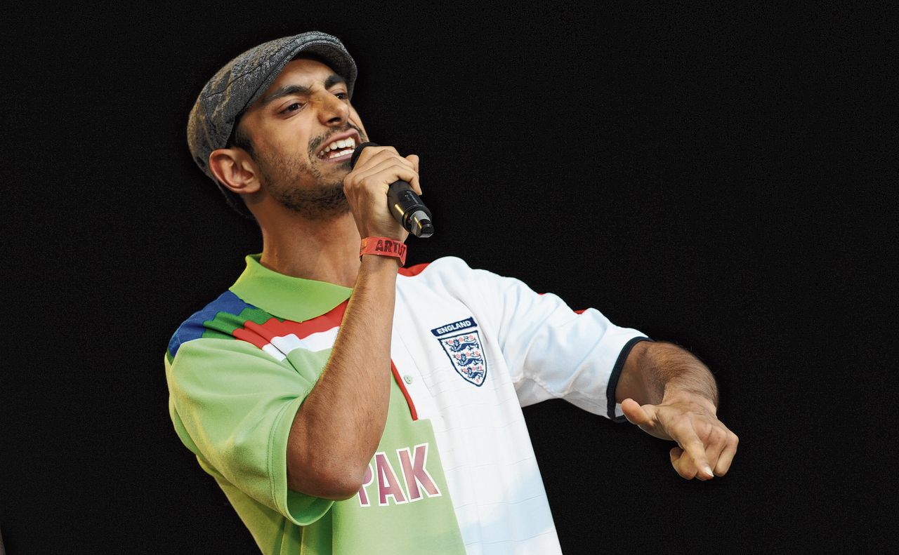 Acteur en rapper Riz MC (Riz Ahmed), hier in 2013, benoemt in zijn muziek de dualiteit voor Britten met een Pakistaanse achtergrond.