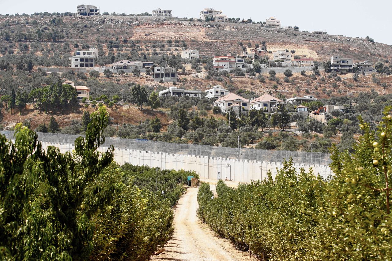 De grens tussen Israël en Libanon, gezien vanuit Israël.