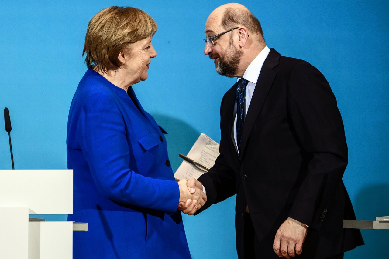 Opluchting in Berlijn. Bondskanselier Agela Merkel en SPD-leider Martin Schulz zijn het op hoofdlijnen eens.