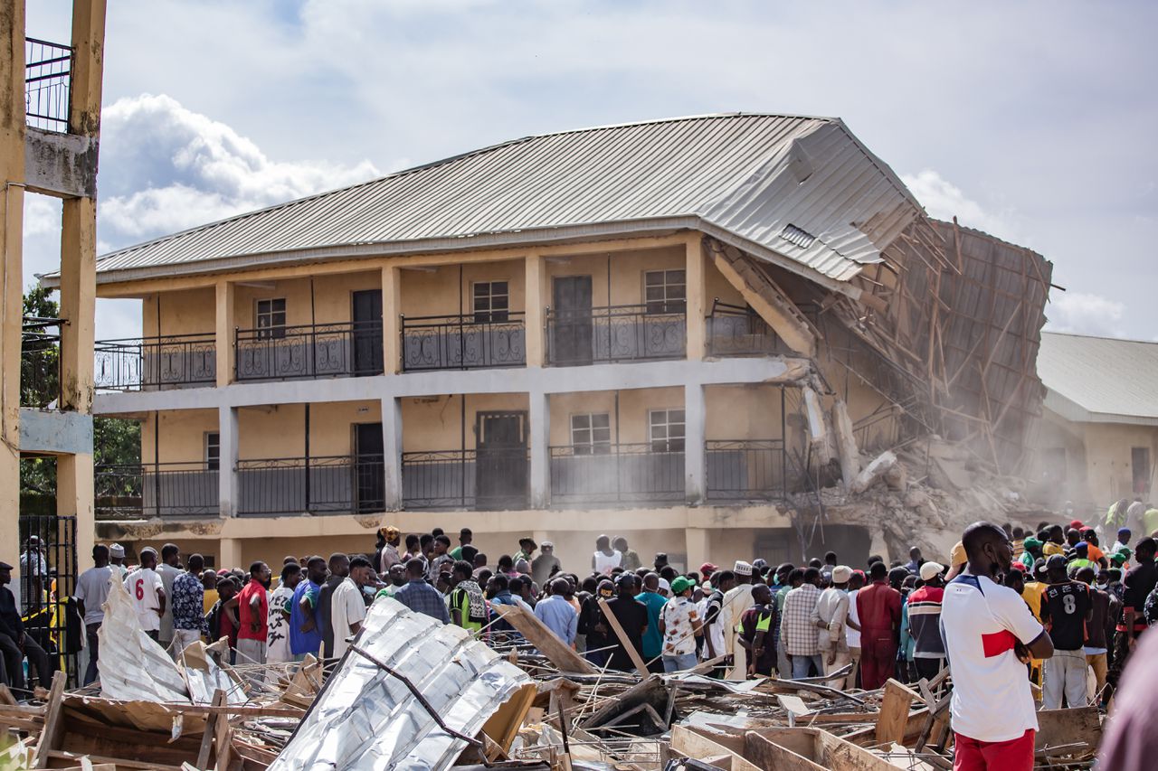 Zeker 22 scholieren en medewerkers omgekomen bij instorten school in Nigeria 