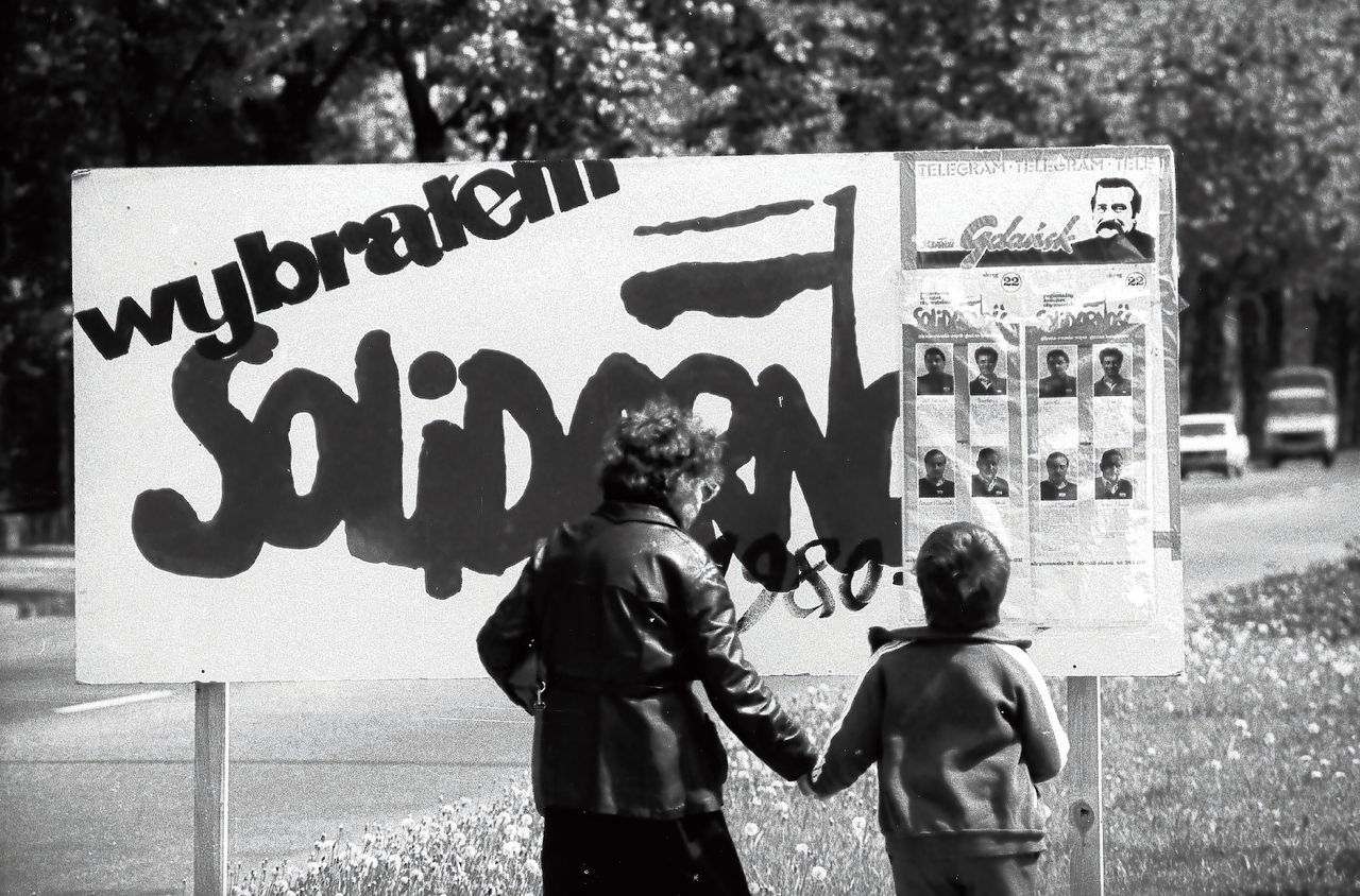 Pools verkiezingsbord voor de door Solidariteit gewonnen verkiezingen van juni 1989