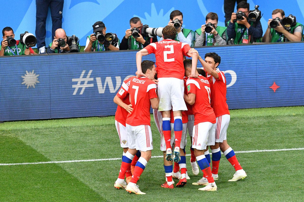 Russen beginnen WK met ruime zege op Saoedi-Arabië (5-0) 