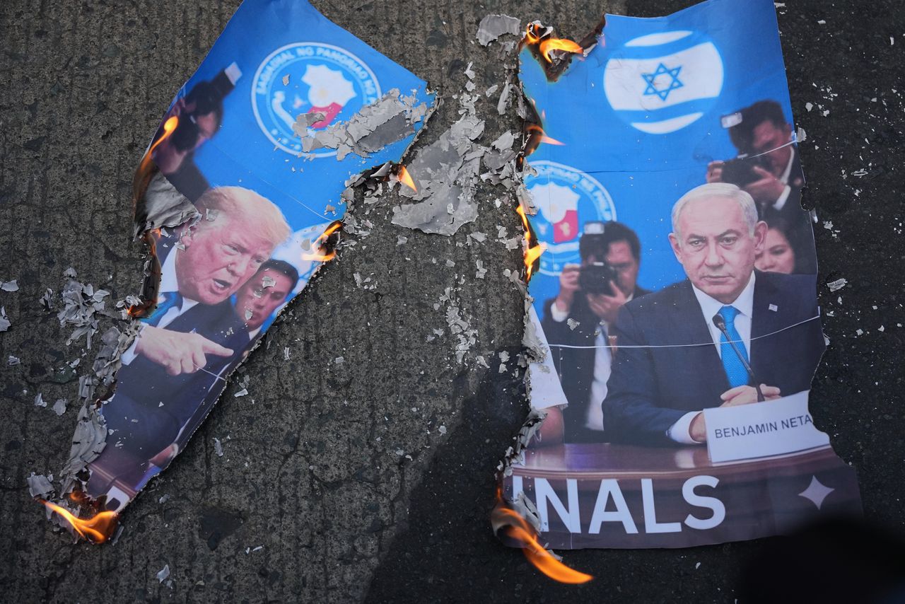 Trump richt een levensgevaarlijke ravage aan, schrijft Frans Timmermans