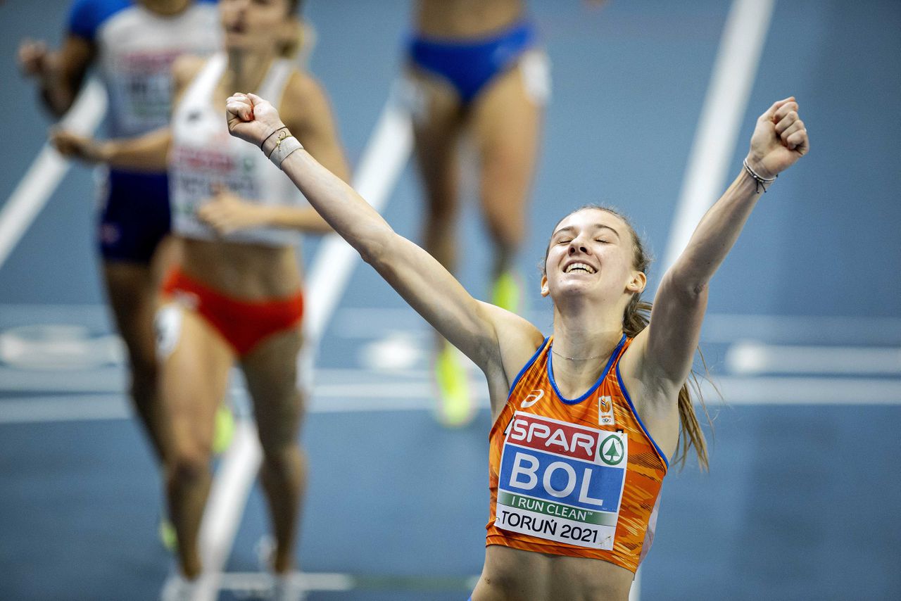 Femke Bol pakt EK-goud op 400 meter indoor, scherpt Nederlands record aan 