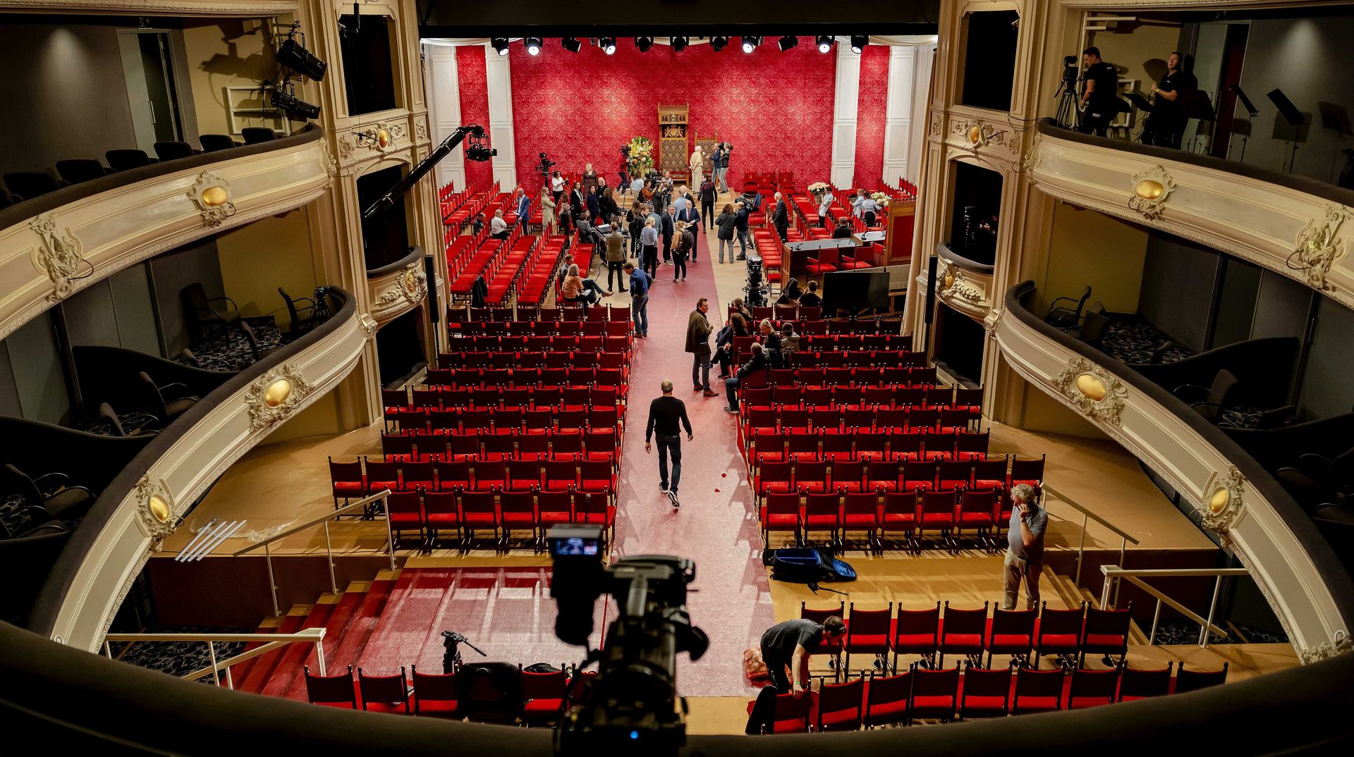 Amalia in de Glazen Koets, de Troonrede in de Koninklijke Schouwburg weer is Prinsjesdag anders