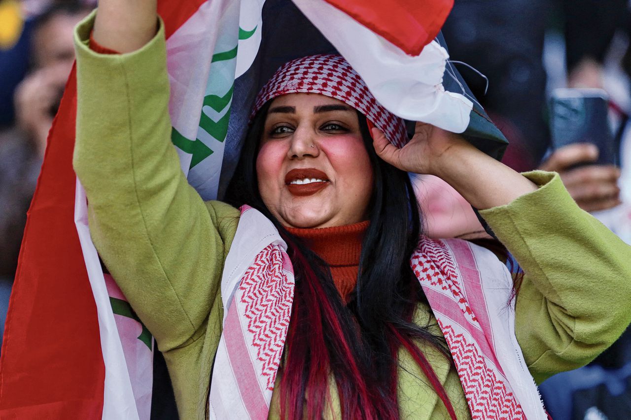  Populaire  influencer  Irak vermoord bij haar woning 