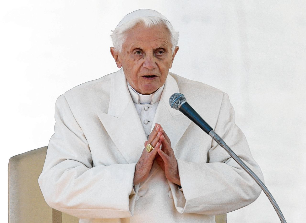 De 92-jarige ex-paus Benedictus.
