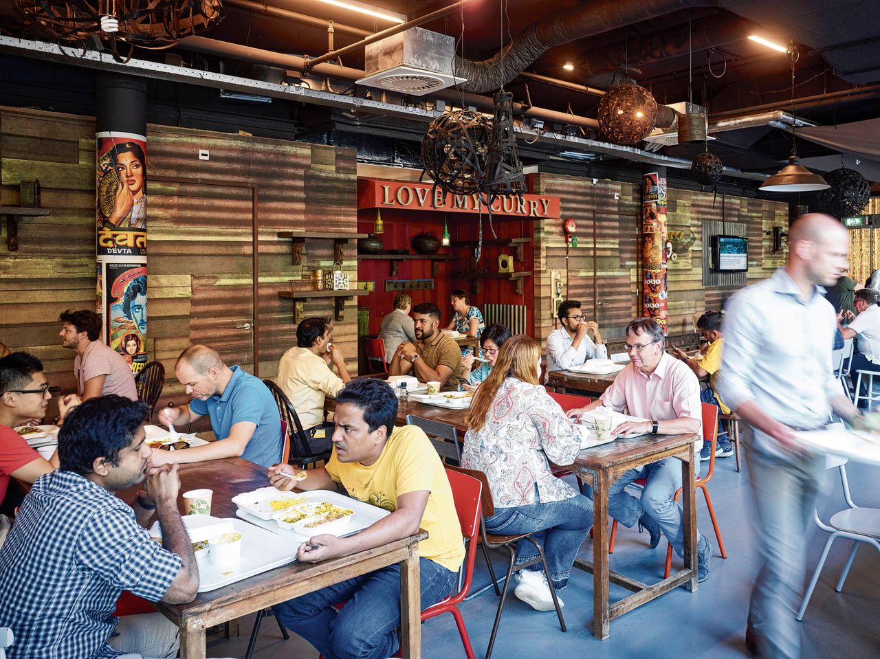 Het Indiase restaurant Love My Curry op de High Tech Campus in Eindhoven. De stad kreeg er in 2017 878 Indiërs bij.