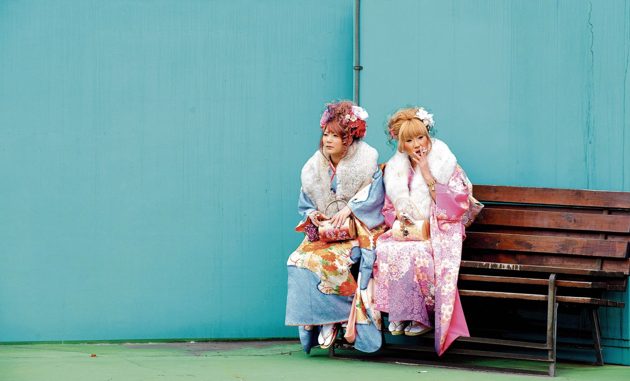 Twee Japanse vrouwen in Tokio.