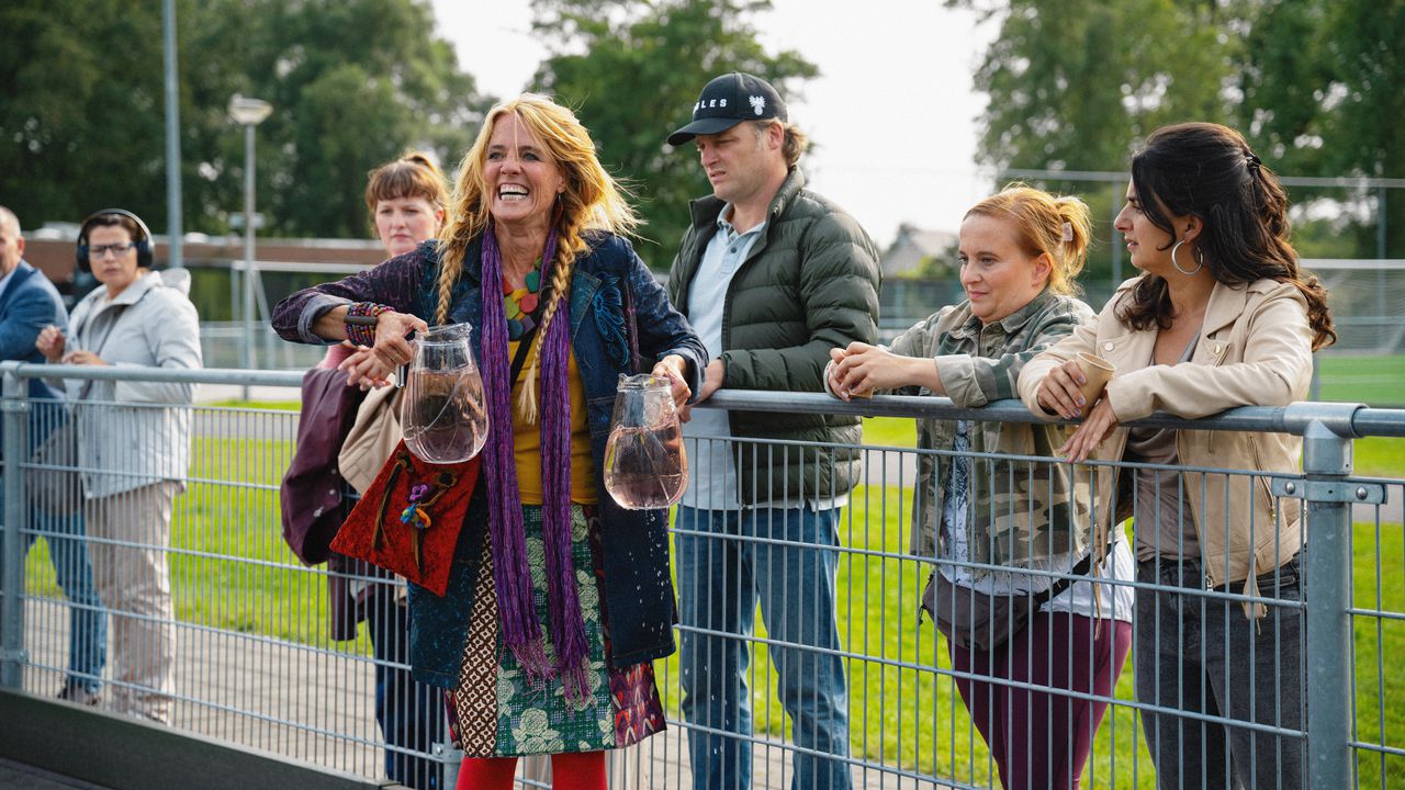 Review Dutch Netflix series ‘Football parents’ from and with Ilse Warringa