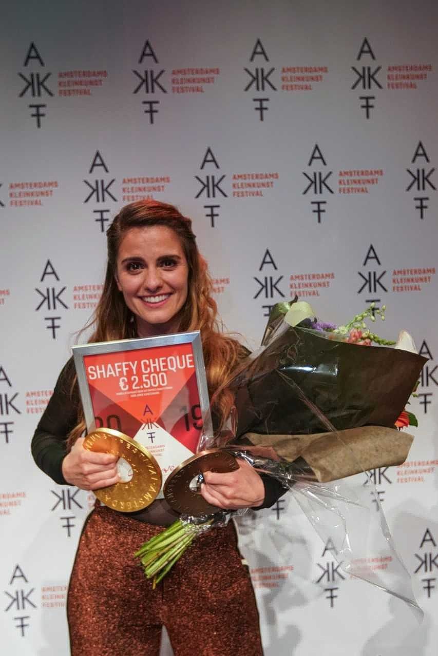 Rosa da Silva (32) won de jury- en de publieksprijs van de AKF Sonneveldprijs en ontving bovendien de Shaffy Cheque.